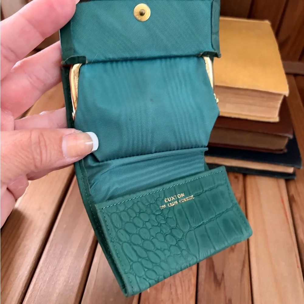 Vintage Buxton Green Croc Embossed Leather Wallet Kisslock Coin Purse - Picture 5 of 9